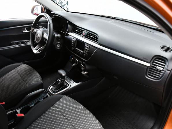 Kia Rio III Рестайлинг с пробегом 2017 года, цена 1 197 000 рублей, 158474 км, седан, Автокод Объявления
