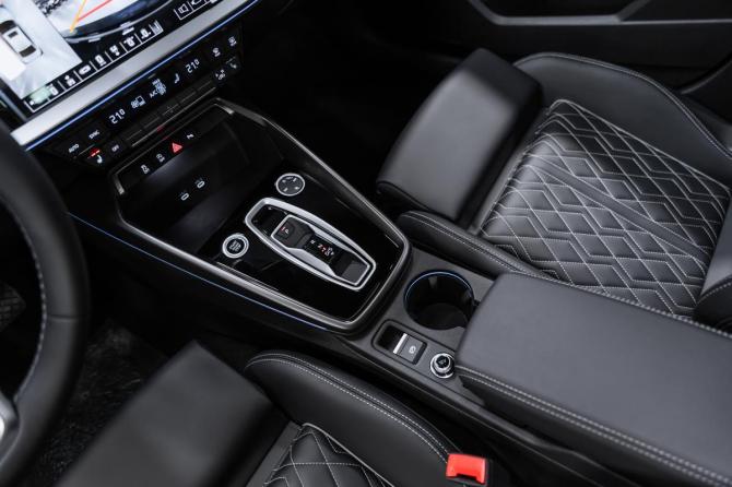 Новый Audi A3 IV (8Y) Рестайлинг 2026 года, цена 4 250 000 рублей, хэтчбек, Автокод Объявления
