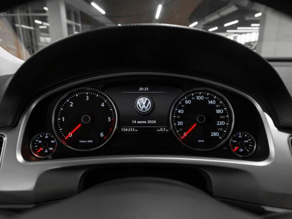 Volkswagen Touareg II Рестайлинг с пробегом 2015 года, цена 2 900 000 рублей, 154233 км, внедорожник, Автокод Объявления