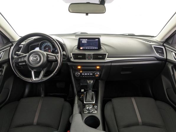 Mazda 3 III (BM) Рестайлинг с пробегом 2017 года, цена 1 800 000 рублей, 136614 км, хэтчбек, Автокод Объявления