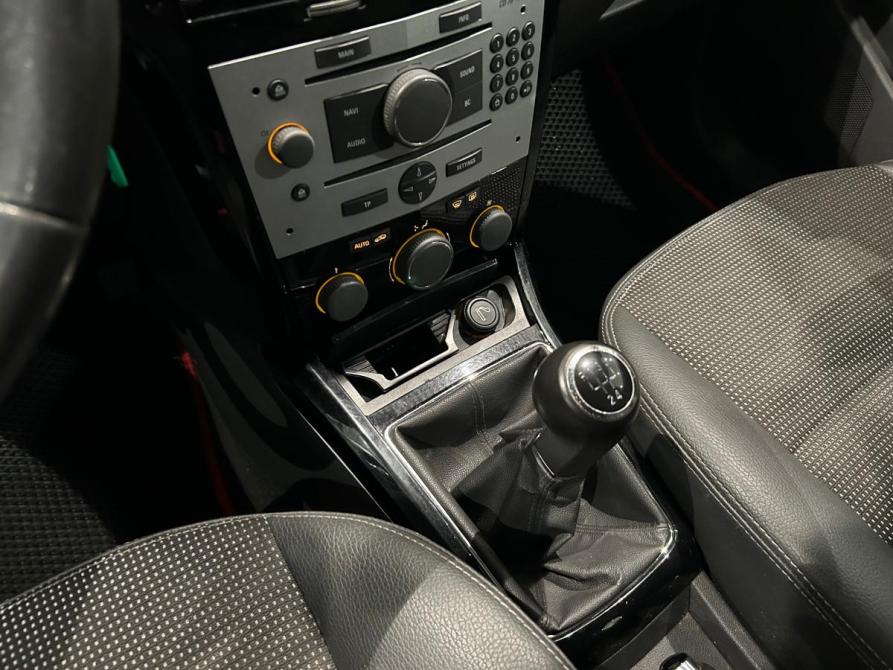 Opel Astra H Рестайлинг Санкт-Петербург  - изображение 19