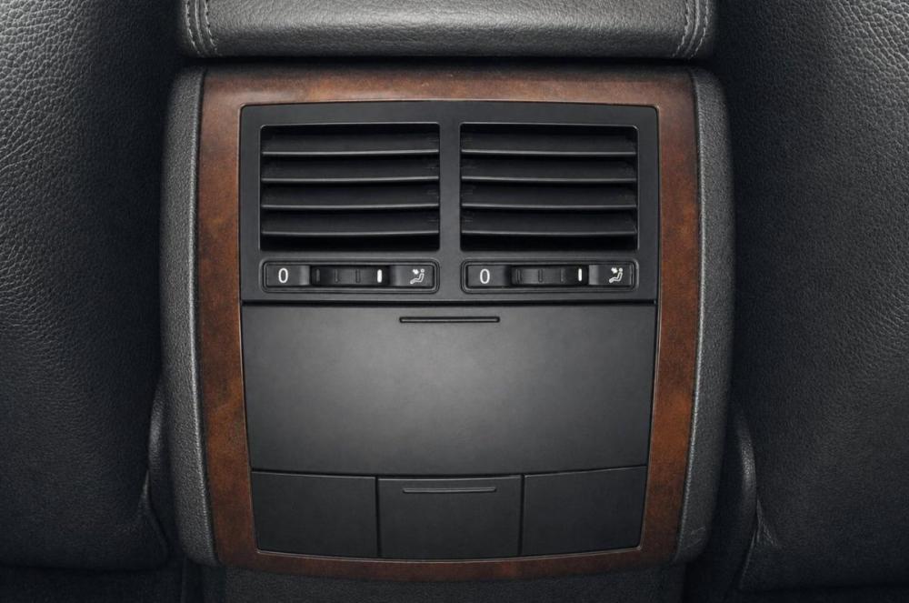 Volkswagen Touareg I Рестайлинг Челябинск  - изображение 21