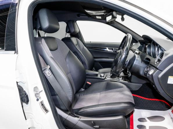 Mercedes-Benz C-Класс III (W204) Рестайлинг с пробегом 2012 года, цена 1 350 000 рублей, 121902 км, седан, Автокод Объявления