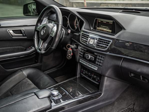 Mercedes-Benz E-Класс IV (W212 S212 C207) Рестайлинг с пробегом 2013 года, цена 1 898 000 рублей, 232816 км, седан, Автокод Объявления