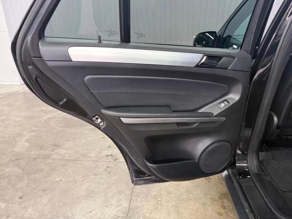 Mercedes-Benz M-Класс II (W164) Рестайлинг с пробегом 2009 года, цена 1 437 000 рублей, 315077 км, внедорожник, Автокод Объявления