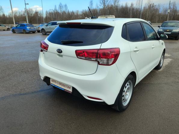Kia Rio III Рестайлинг с пробегом 2017 года, цена 934 000 рублей, 126600 км, хэтчбек, Автокод Объявления