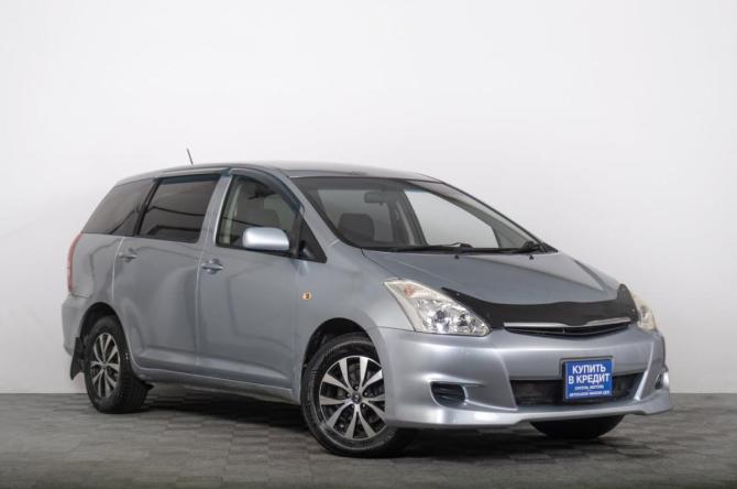 Toyota Wish I Рестайлинг с пробегом 2005 года, цена 699 000 рублей, 300000 км, компактвэн, Автокод Объявления