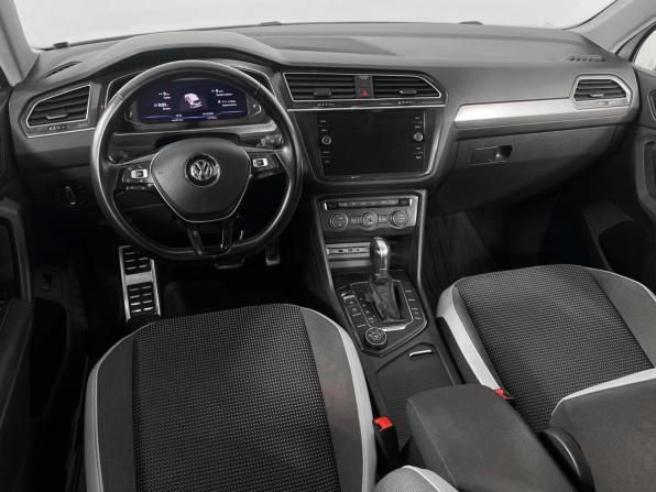 Volkswagen Tiguan II с пробегом 2019 года, цена 2 325 000 рублей, 137983 км, внедорожник, Автокод Объявления