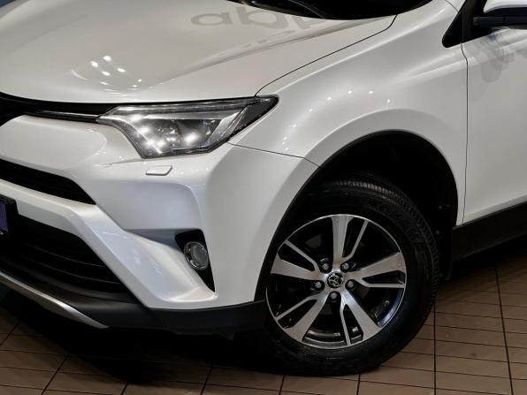Toyota RAV4 IV (XA40) Рестайлинг с пробегом 2018 года, цена 2 190 000 рублей, 156593 км, внедорожник, Автокод Объявления