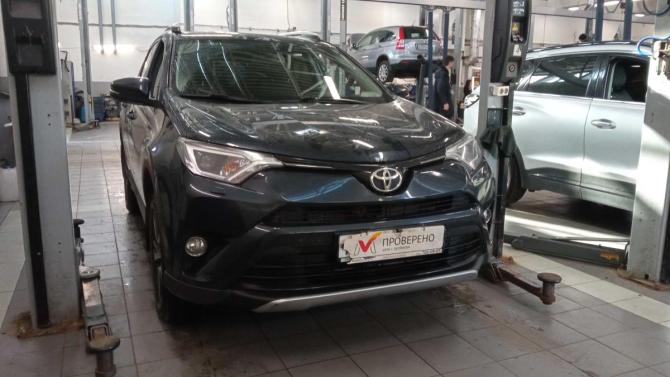 Toyota RAV4 IV (XA40) Рестайлинг с пробегом 2017 года, цена 2 490 000 рублей, 87948 км, внедорожник, Автокод Объявления