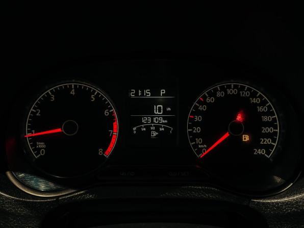 Volkswagen Polo V Рестайлинг с пробегом 2016 года, цена 1 130 000 рублей, 123109 км, седан, Автокод Объявления