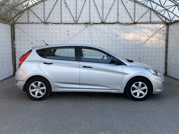 Hyundai Solaris I с пробегом 2013 года, цена 870 000 рублей, 128031 км, хэтчбек, Автокод Объявления