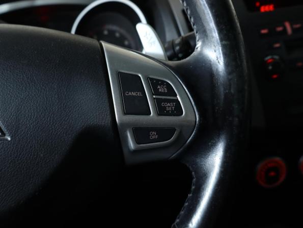 Mitsubishi Outlander II с пробегом 2008 года, цена 799 000 рублей, 211000 км, внедорожник, Автокод Объявления