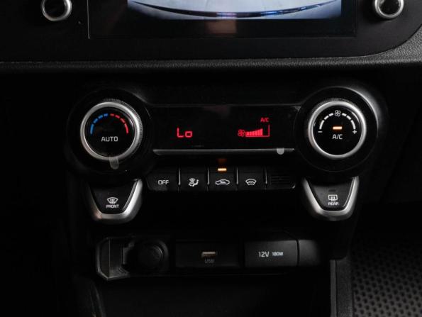 Kia Rio IV Рестайлинг с пробегом 2022 года, цена 1 559 000 рублей, 137214 км, седан, Автокод Объявления