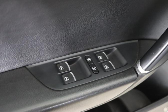 Volkswagen Touareg II Рестайлинг с пробегом 2016 года, цена 2 949 990 рублей, 101107 км, внедорожник, Автокод Объявления