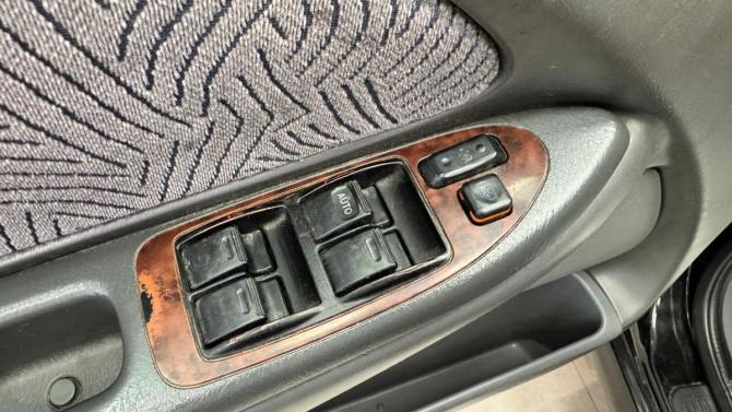 Toyota Avensis I с пробегом 2000 года, цена 299 000 рублей, 335000 км, седан, Автокод Объявления
