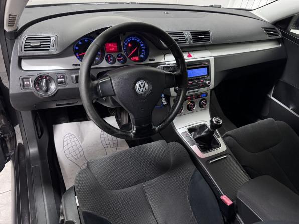 Volkswagen Passat B6 с пробегом 2008 года, цена 890 000 рублей, 291696 км, седан, Автокод Объявления