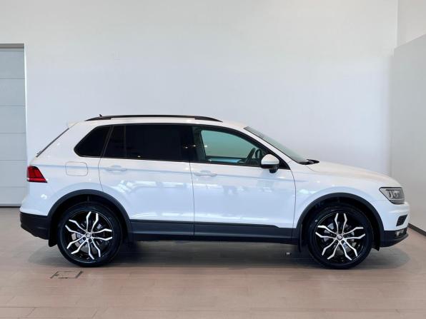 Volkswagen Tiguan II с пробегом 2020 года, цена 2 800 000 рублей, 44932 км, внедорожник, Автокод Объявления