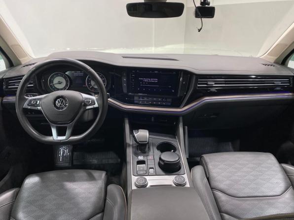 Volkswagen Touareg III с пробегом 2019 года, цена 5 490 000 рублей, 55736 км, внедорожник, Автокод Объявления