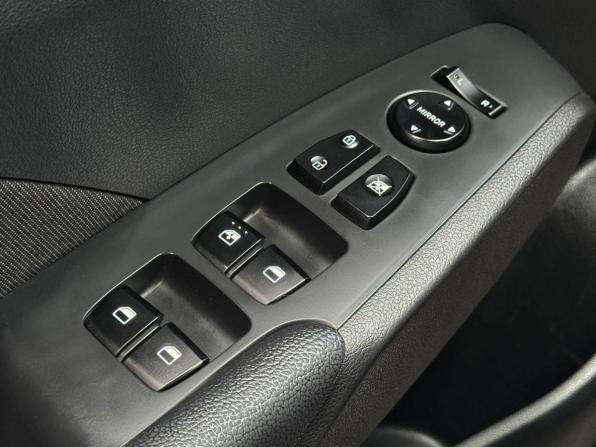 Hyundai Solaris II с пробегом 2019 года, цена 1 499 000 рублей, 102140 км, седан, Автокод Объявления