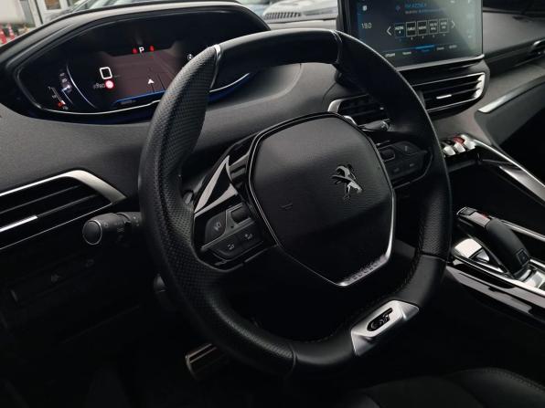 Peugeot 3008 II Рестайлинг с пробегом 2021 года, цена 2 700 000 рублей, 68499 км, внедорожник, Автокод Объявления