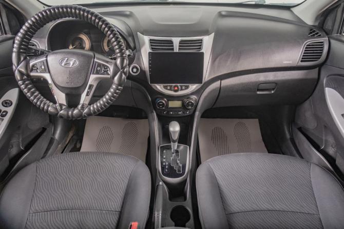 Hyundai Solaris I с пробегом 2011 года, цена 739 000 рублей, 210000 км, седан, Автокод Объявления