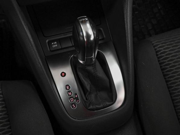 Volkswagen Golf VI с пробегом 2011 года, цена 980 000 рублей, 158939 км, хэтчбек, Автокод Объявления