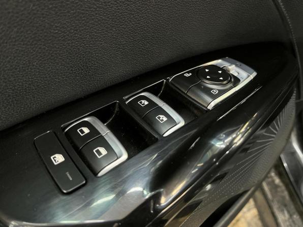 Kia K5 III с пробегом 2021 года, цена 2 227 890 рублей, 164137 км, седан, Автокод Объявления