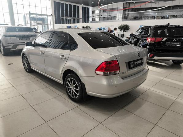 Volkswagen Polo V с пробегом 2012 года, цена 650 000 рублей, 224748 км, седан, Автокод Объявления