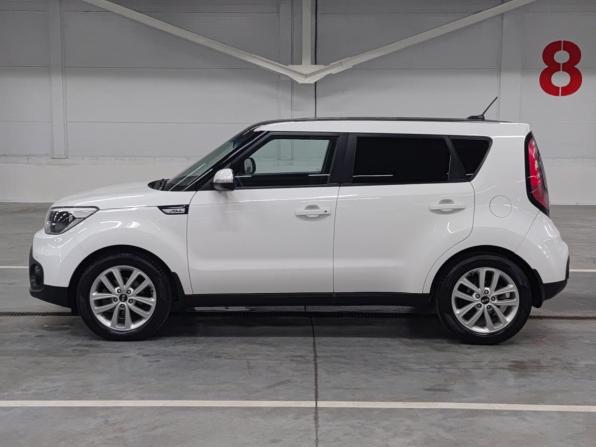 Kia Soul II Рестайлинг с пробегом 2017 года, цена 1 340 000 рублей, 160748 км, хэтчбек, Автокод Объявления