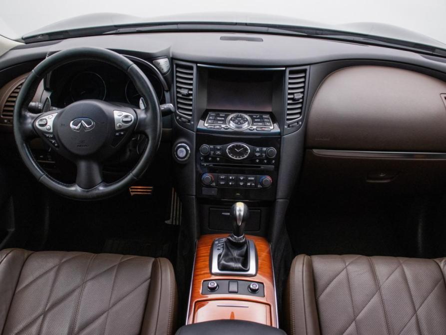 Infiniti QX70 Москва  - изображение 14