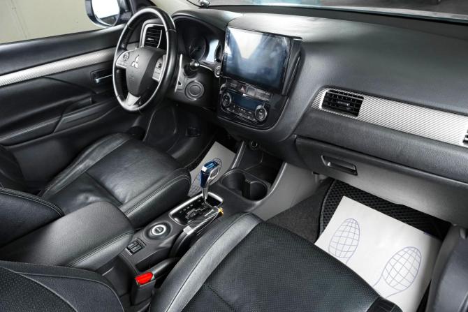 Mitsubishi Outlander III с пробегом 2012 года, цена 1 339 000 рублей, 162000 км, внедорожник, Автокод Объявления