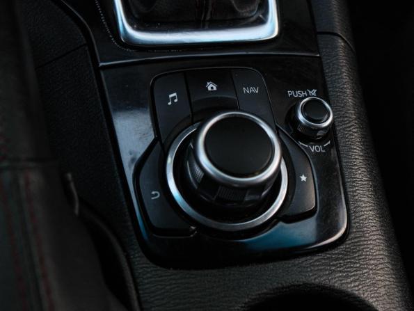Mazda 3 III (BM) с пробегом 2015 года, цена 1 100 000 рублей, 190000 км, седан, Автокод Объявления