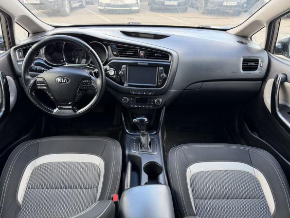 Kia Ceed II Рестайлинг с пробегом 2017 года, цена 1 200 000 рублей, 205793 км, хэтчбек, Автокод Объявления
