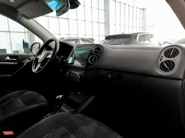 Volkswagen Tiguan I Рестайлинг с пробегом 2012 года, цена 1 050 000 рублей, 213896 км, внедорожник, Автокод Объявления