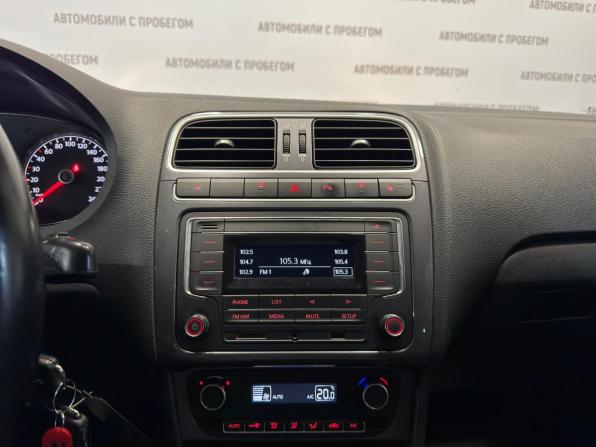 Volkswagen Polo V Рестайлинг с пробегом 2019 года, цена 1 219 000 рублей, 72840 км, седан, Автокод Объявления
