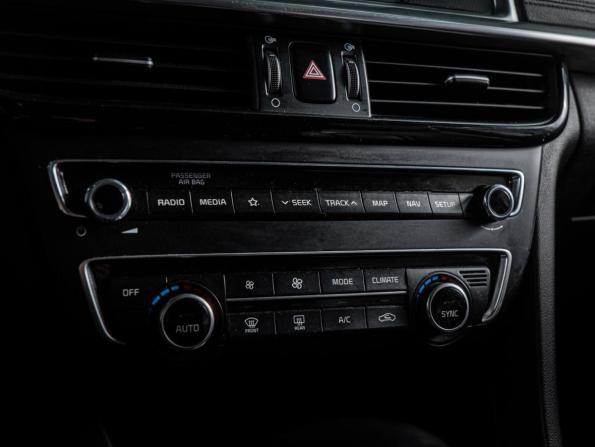Kia Optima IV Рестайлинг с пробегом 2019 года, цена 1 955 000 рублей, 98923 км, седан, Автокод Объявления