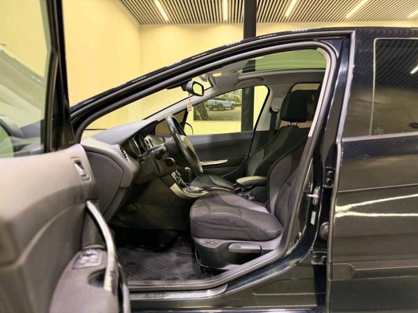 Peugeot 308 I Рестайлинг с пробегом 2011 года, цена 499 000 рублей, 120725 км, хэтчбек, Автокод Объявления