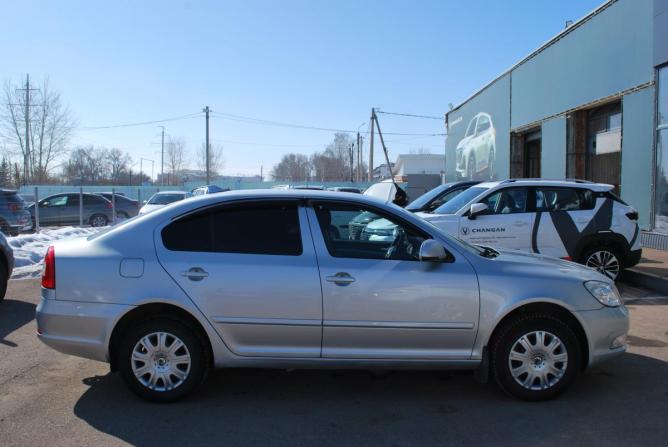 Skoda Octavia II (A5) Рестайлинг с пробегом 2013 года, цена 850 000 рублей, 176100 км, лифтбек, Автокод Объявления