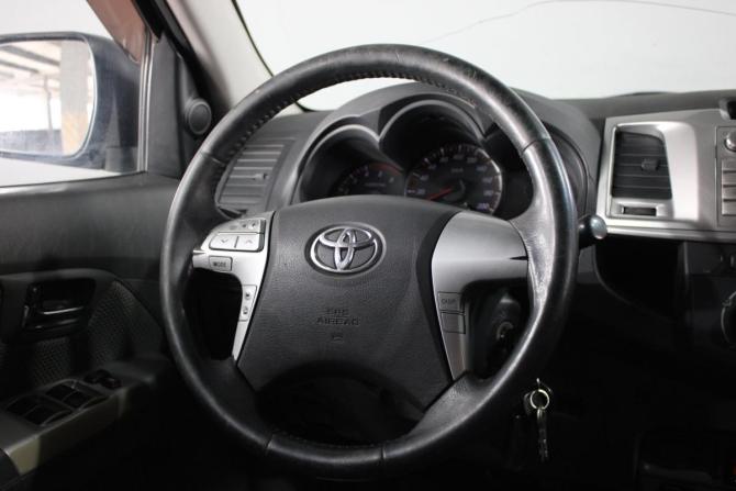 Toyota Hilux VII Рестайлинг с пробегом 2011 года, цена 1 490 000 рублей, 343000 км, пикап, Автокод Объявления