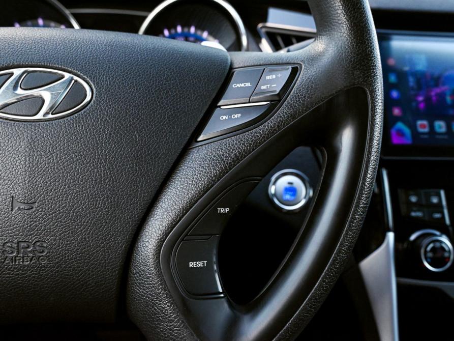 Hyundai Sonata VI (YF) Екатеринбург  - изображение 12