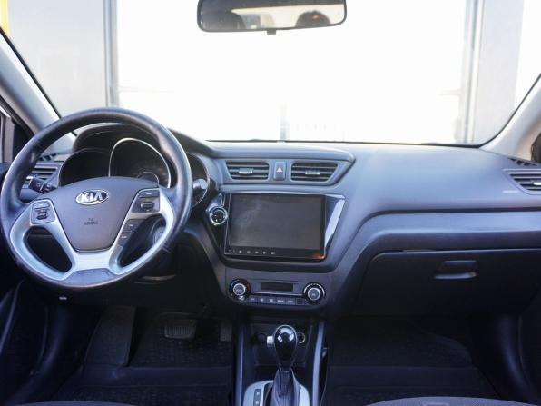 Kia Rio III Рестайлинг с пробегом 2017 года, цена 1 000 000 рублей, 243103 км, седан, Автокод Объявления