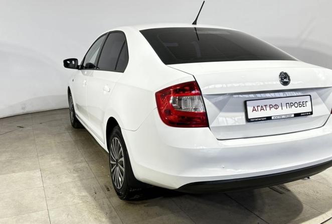 Skoda Rapid I с пробегом 2014 года, цена 705 000 рублей, 263372 км, лифтбек, Автокод Объявления