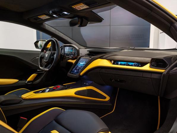 Lamborghini Temerario с пробегом 2026 года, цена 54 500 000 рублей, 30 км, купе, Автокод Объявления