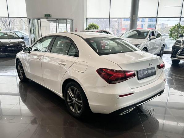 Mercedes-Benz A-Класс IV (W177) с пробегом 2018 года, цена 2 619 000 рублей, 63686 км, седан, Автокод Объявления