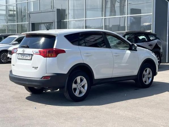 Toyota RAV4 IV (XA40) с пробегом 2013 года, цена 1 900 000 рублей, 92000 км, внедорожник, Автокод Объявления