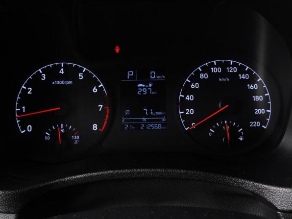 Hyundai Solaris II с пробегом 2018 года, цена 1 169 000 рублей, 212568 км, седан, Автокод Объявления