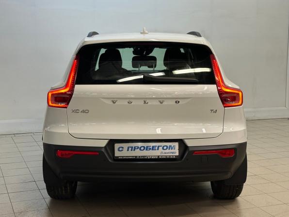 Volvo XC40 I с пробегом 2018 года, цена 2 305 000 рублей, 166334 км, внедорожник, Автокод Объявления