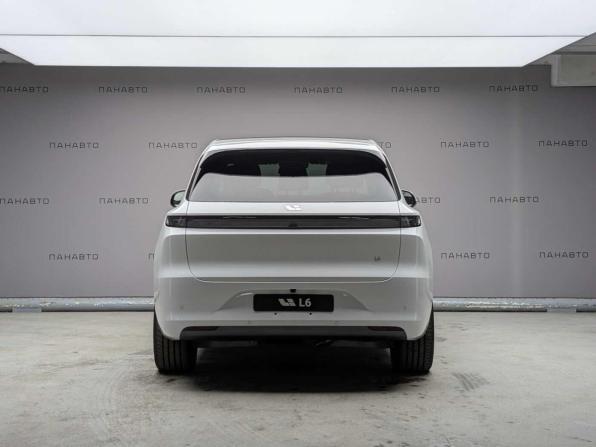 Li Auto (Lixiang) L6 с пробегом 2025 года, цена 6 390 000 рублей, 20 км, внедорожник, Автокод Объявления