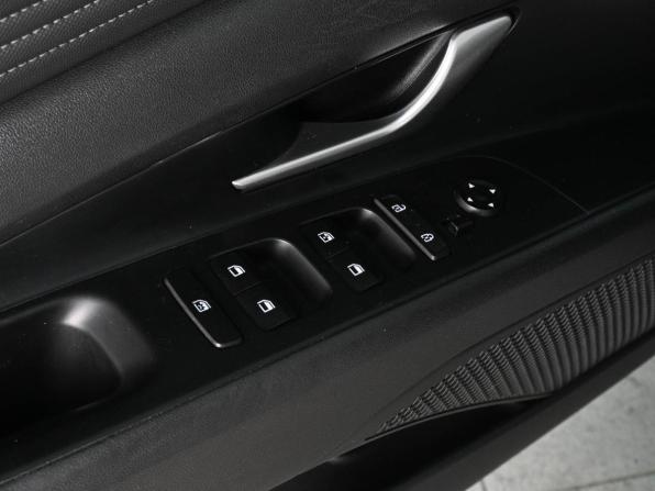 Hyundai Elantra VII (CN7) с пробегом 2021 года, цена 2 085 000 рублей, 77862 км, седан, Автокод Объявления